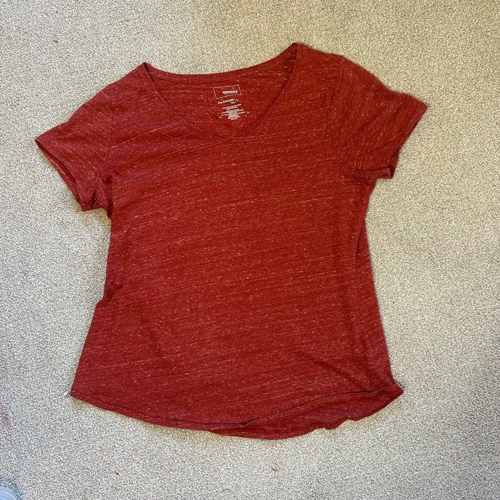Sonoma Women's Heathered Red V-Neck Tee